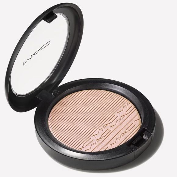 MAC Skinfinish highlighter - Picture 1 of 7